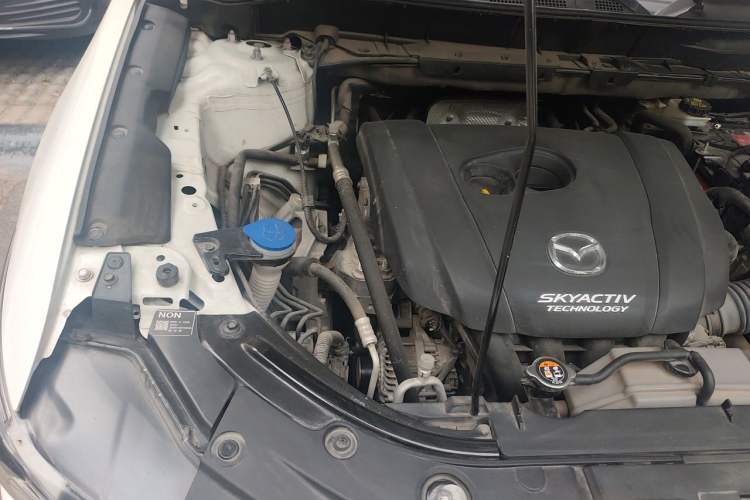 Used Mazda CX-5 2020 Revised Version 2.0L Automatic Two-Wheel Drive ZhiZun Trim Engine Bay Right