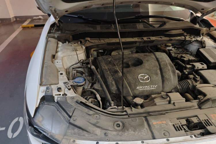 Used Mazda CX-5 2020 2.0L Automatic Two-Wheel Drive ZhiZun Version Engine Bay Right