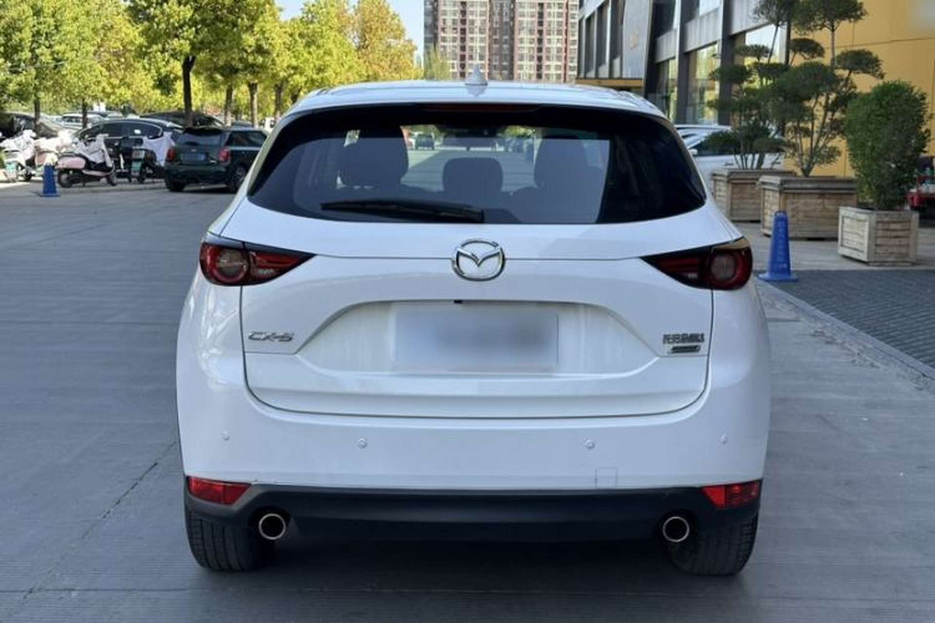 Used Mazda CX-5 2020 2.0L Automatic Two-Wheel Drive Smart Version Exterior 5