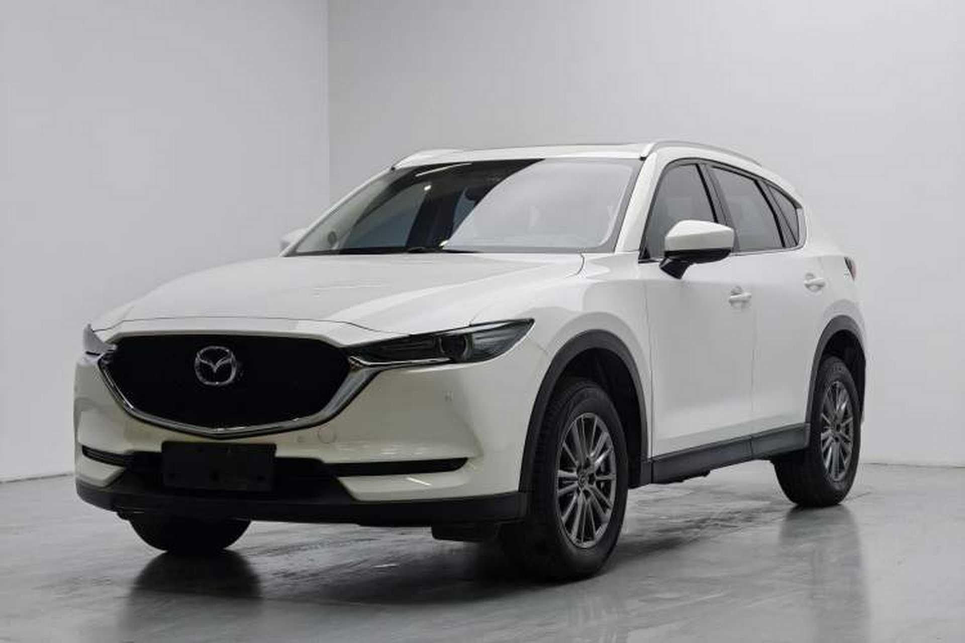 Used Mazda CX-5 2020 Revised Version 2.0L Automatic Two-Wheel Drive ZhiZun Trim Front Left 45 Deg