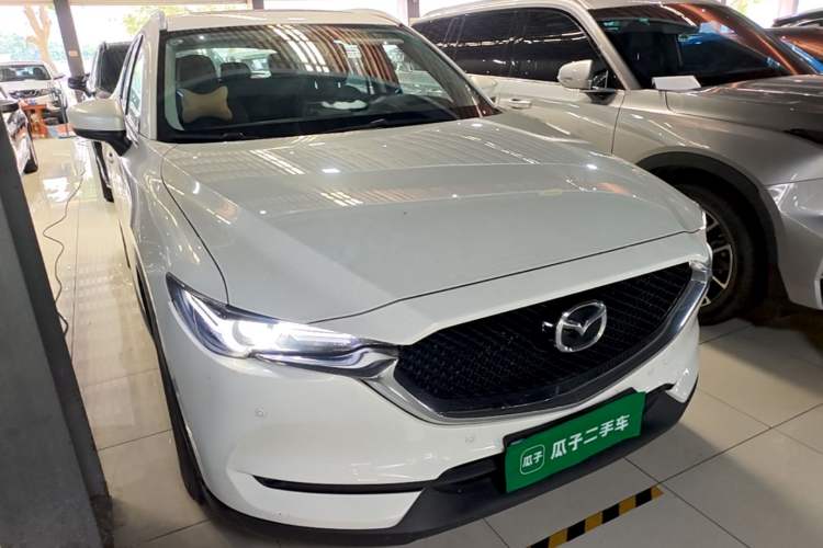 Used Mazda CX-5 2020 Revised Version 2.0L Automatic Two-Wheel Drive ZhiZun Trim Front Right 45 Deg