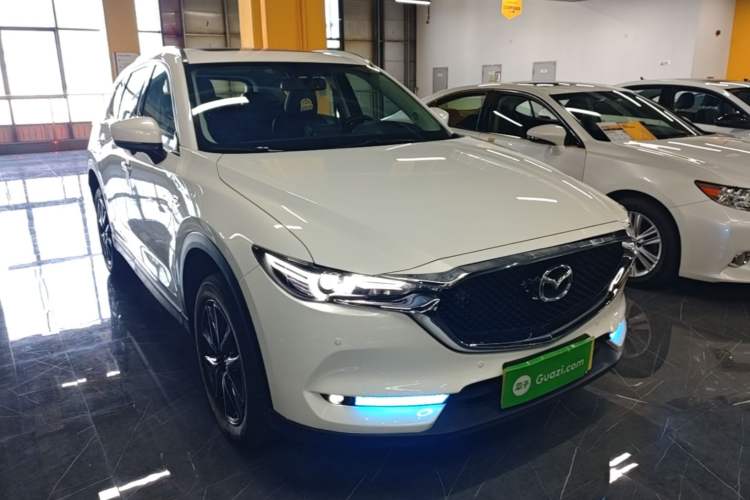 Used Mazda CX-5 2020 Revised Version 2.5L Automatic Two-Wheel Drive ZhiZun Trim Front Right 45 Deg