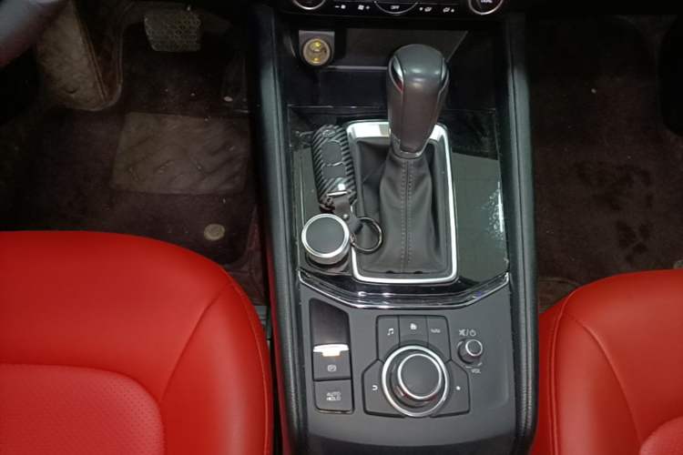 Used Mazda CX-5 2020 Revised Version 2.0L Automatic Two-Wheel Drive Smart Type Gear Lever