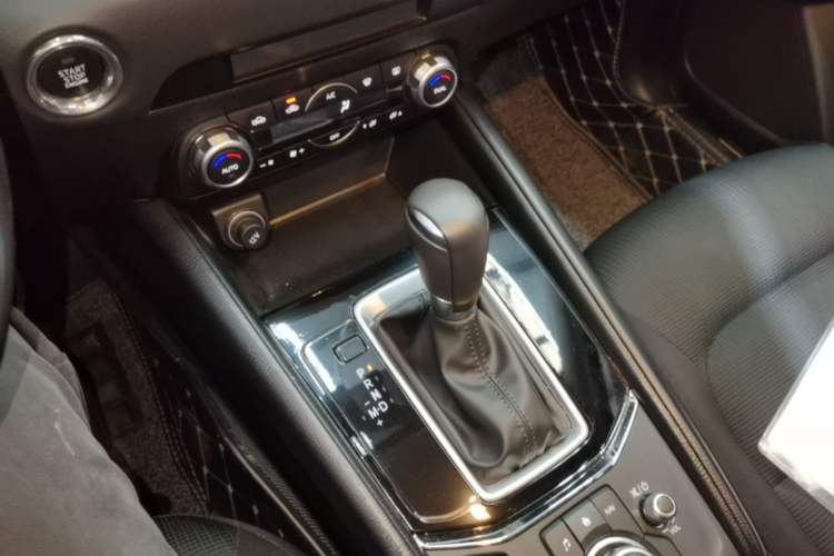 Used Mazda CX-5 2020 Revised Version 2.0L Automatic Two-Wheel Drive Smart Type Gear Lever