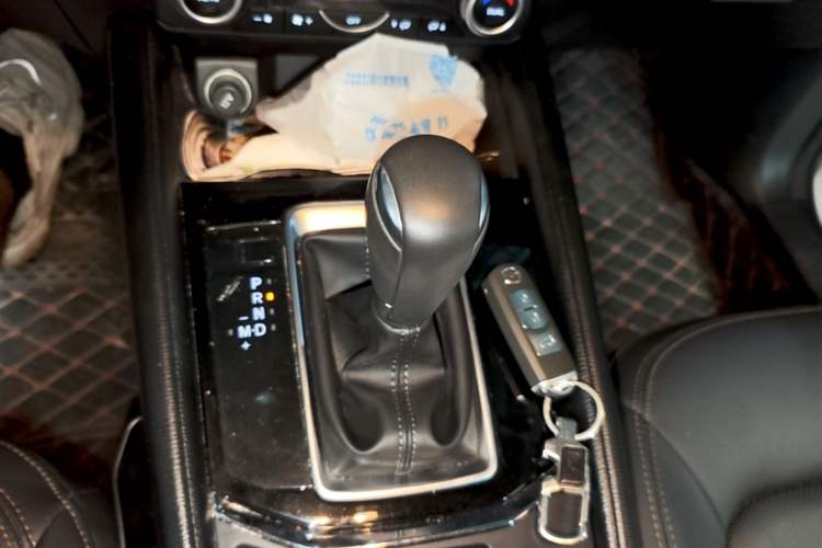 Used Mazda CX-5 2020 Revised Version 2.0L Automatic Two-Wheel Drive ZhiZun Trim Gear Lever