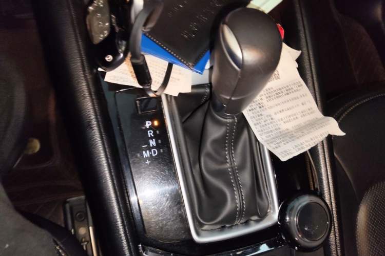 Used Mazda CX-5 2020 2.0L Automatic Two-Wheel Drive ZhiZun Version Gear Lever