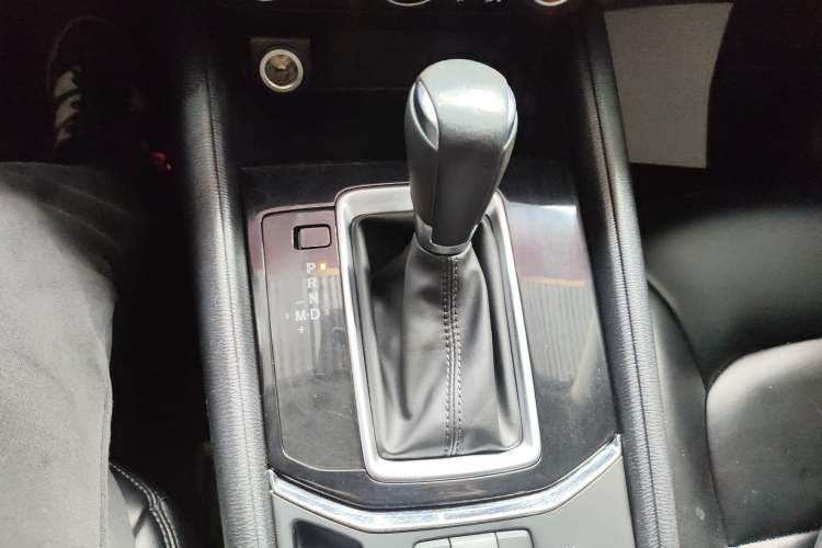 Used Mazda CX-5 2020 Revised Version 2.0L Automatic Two-Wheel Drive Smart Type Gear Lever