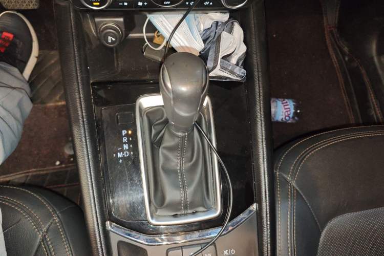 Used Mazda CX-5 2020 2.0L Automatic Two-Wheel Drive ZhiZun Version Gear Lever