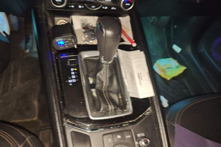 Used Mazda CX-5 2020 Revised Version 2.0L Automatic Two-Wheel Drive ZhiZun Trim Gear Lever