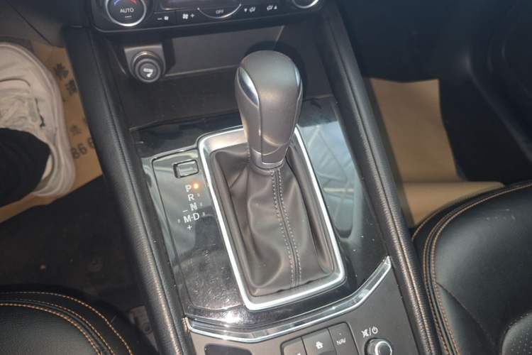 Used Mazda CX-5 2020 2.0L Automatic Two-Wheel Drive Smart Version Gear Lever