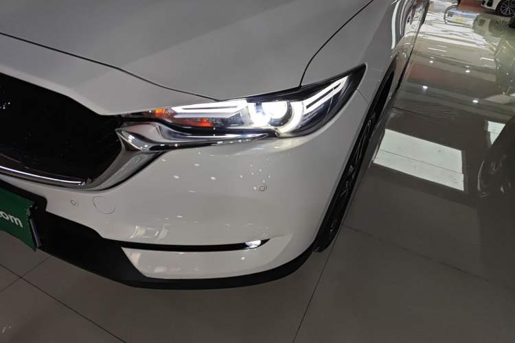 Used Mazda CX-5 2020 Revised Version 2.5L Automatic Two-Wheel Drive ZhiZun Trim Left Front Headlight