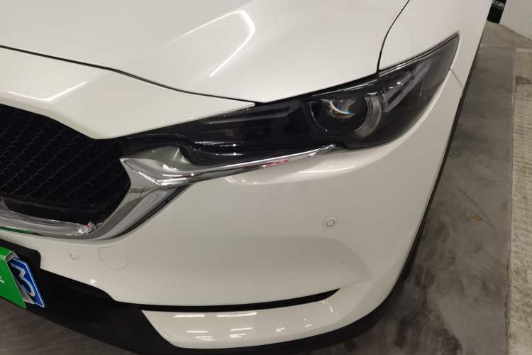 Used Mazda CX-5 2020 Revised Version 2.0L Automatic Two-Wheel Drive ZhiZun Trim Left Front Headlight