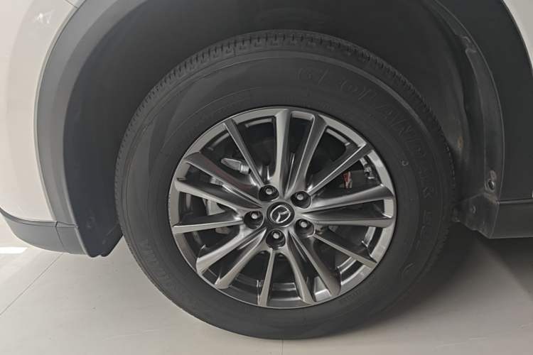 Used Mazda CX-5 2020 Revised Version 2.0L Automatic Two-Wheel Drive ZhiZun Trim Left Front Wheel Hub