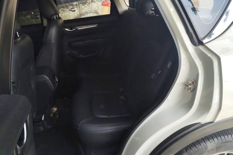 Used Mazda CX-5 2020 2.0L Automatic Two-Wheel Drive ZhiZun Version Left Rear Seat