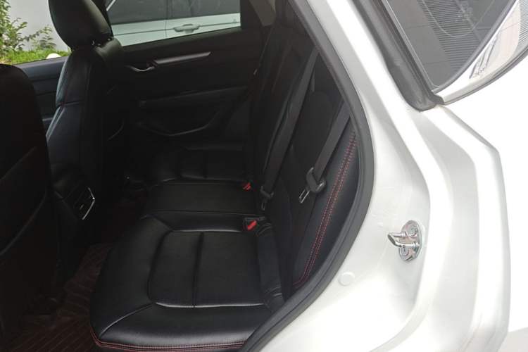 Used Mazda CX-5 2020 2.0L Automatic Two-Wheel Drive Smart Version Left Rear Seat
