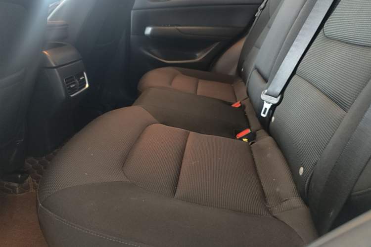 Used Mazda CX-5 2020 2.5L Automatic Two-Wheel Drive Smart Version Left Rear Seat