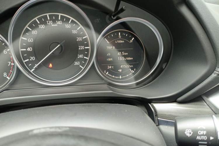 Used Mazda CX-5 2020 Revised Version 2.5L Automatic Two-Wheel Drive ZhiZun Trim Odometer Close Up