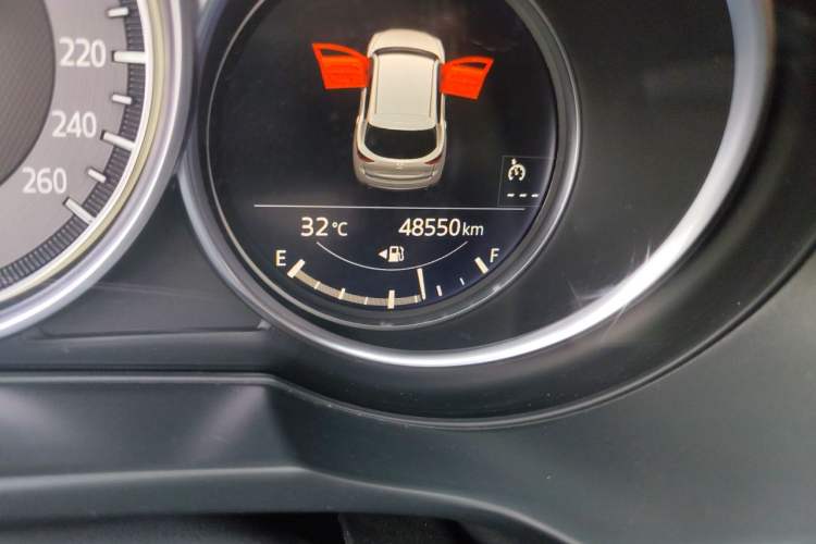 Used Mazda CX-5 2020 Revised Version 2.5L Automatic Two-Wheel Drive ZhiZun Trim Odometer Close Up