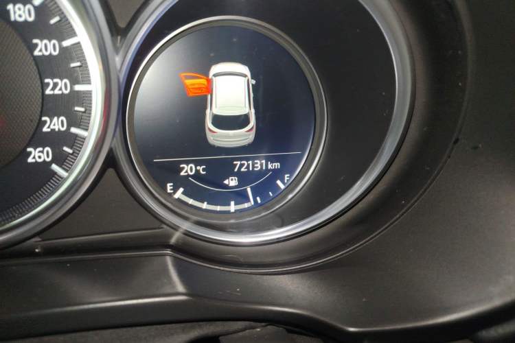 Used Mazda CX-5 2020 2.0L Automatic Two-Wheel Drive ZhiZun Version Odometer Close Up
