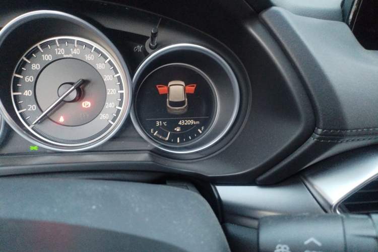 Used Mazda CX-5 2020 2.0L Automatic Two-Wheel Drive Smart Version Odometer Close Up