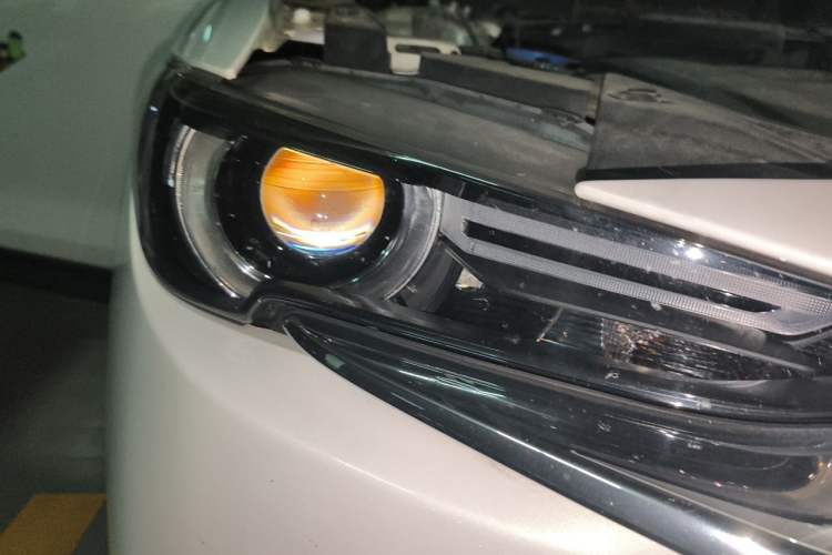Used Mazda CX-5 2020 2.0L Automatic Two-Wheel Drive Smart Version Right Front Headlight
