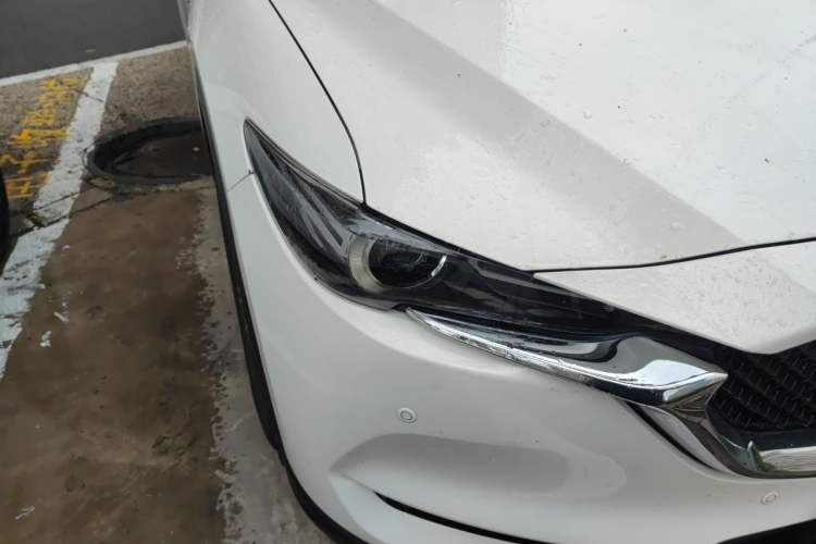 Used Mazda CX-5 2020 2.5L Automatic Two-Wheel Drive ZhiZun Version Right Front Headlight