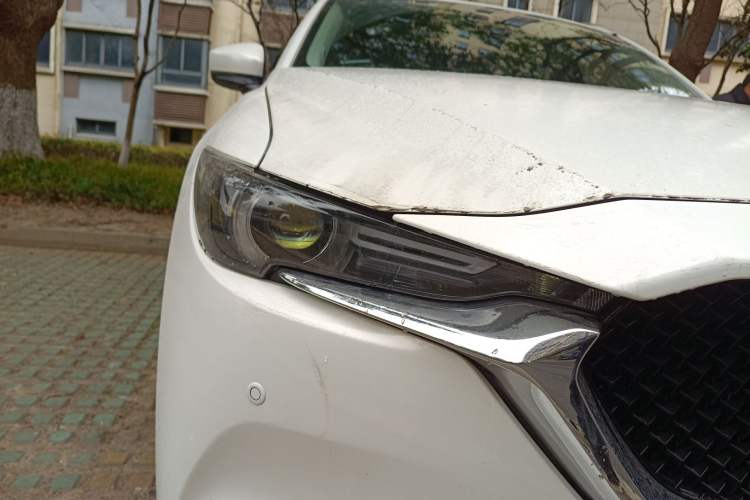 Used Mazda CX-5 2020 Revised Version 2.0L Automatic Two-Wheel Drive ZhiZun Trim Right Front Headlight