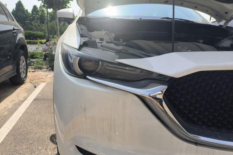 Used Mazda CX-5 2020 Revised Version 2.0L Automatic Two-Wheel Drive Smart Type Right Front Headlight