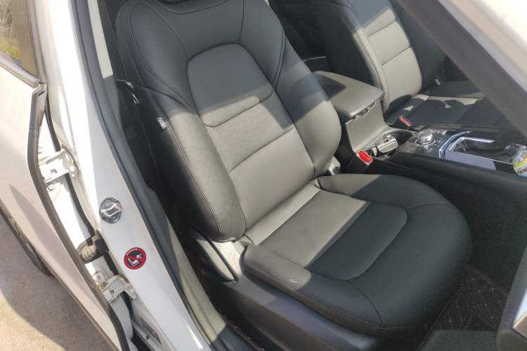 Used Mazda CX-5 2020 2.0L Automatic Two-Wheel Drive Smart Version Right Front Seat