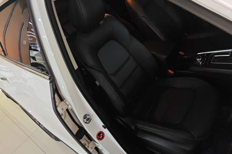Used Mazda CX-5 2020 Revised Version 2.5L Automatic Two-Wheel Drive ZhiZun Trim Right Front Seat