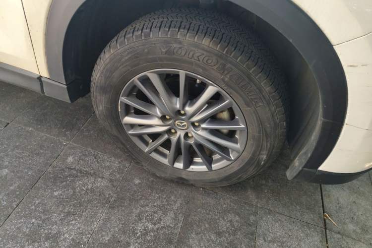 Used Mazda CX-5 2020 2.0L Automatic Two-Wheel Drive ZhiZun Version Right Front Wheel Hub