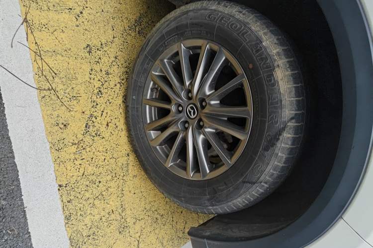 Used Mazda CX-5 2020 2.0L Automatic Two-Wheel Drive Smart Version Right Front Wheel Hub