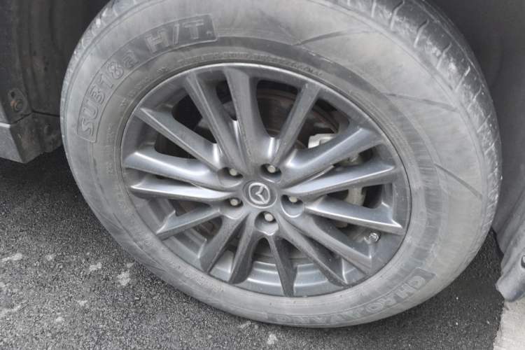 Used Mazda CX-5 2020 Revised Version 2.0L Automatic Two-Wheel Drive ZhiZun Trim Right Front Wheel Hub