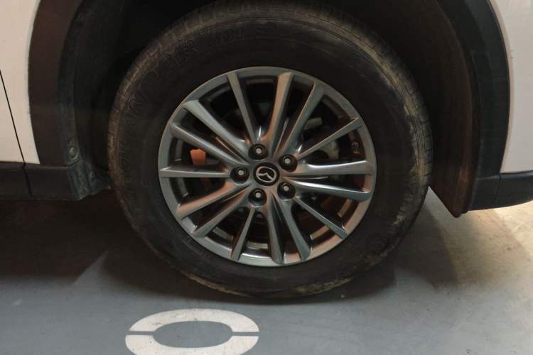 Used Mazda CX-5 2020 2.0L Automatic Two-Wheel Drive ZhiZun Version Right Front Wheel Hub