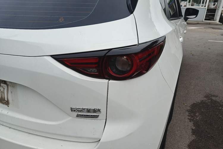 Used Mazda CX-5 2020 2.0L Automatic Two-Wheel Drive Smart Version Right Rear Taillight