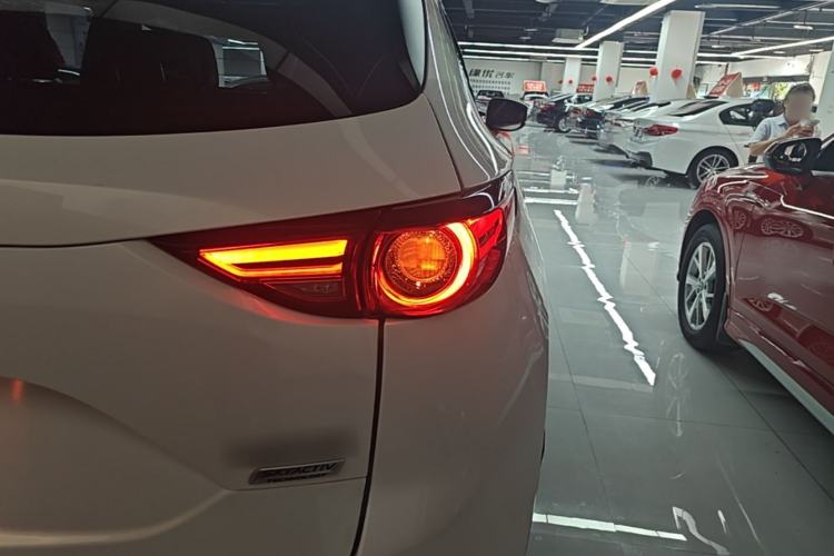 Used Mazda CX-5 2020 Revised Version 2.0L Automatic Two-Wheel Drive ZhiZun Trim Right Rear Taillight