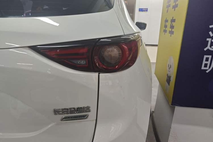 Used Mazda CX-5 2020 Revised Version 2.0L Automatic Two-Wheel Drive Smart Type Right Rear Taillight