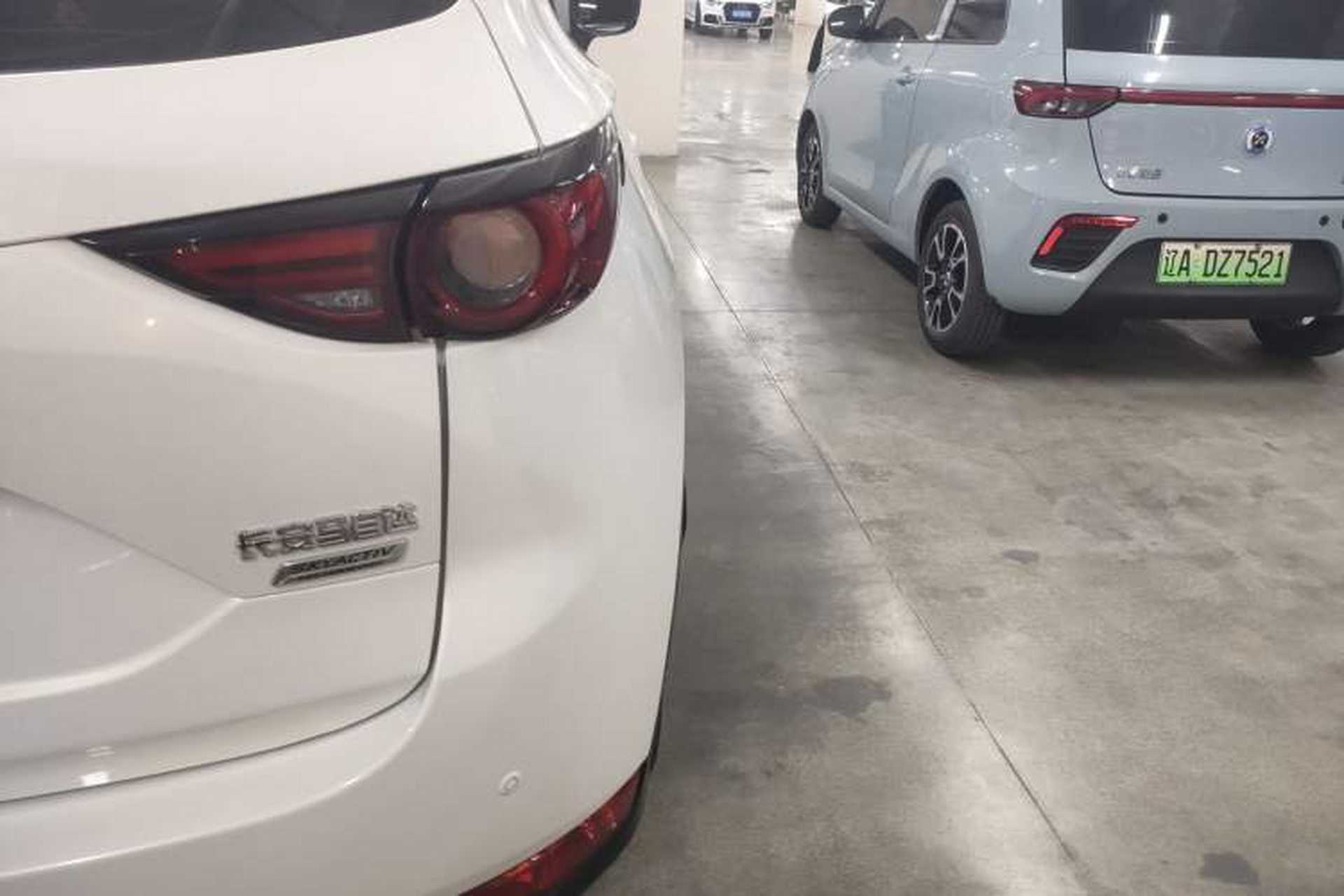 Used Mazda CX-5 2020 2.0L Automatic Two-Wheel Drive Smart Version Right Rear Taillight