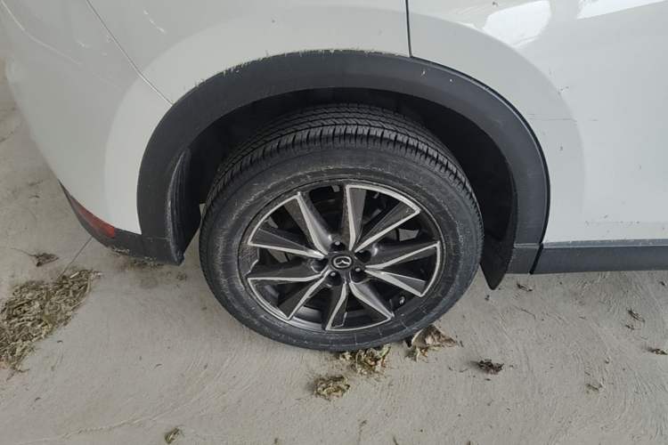Used Mazda CX-5 2020 2.5L Automatic Two-Wheel Drive Smart Version Right Rear Wheel Hub