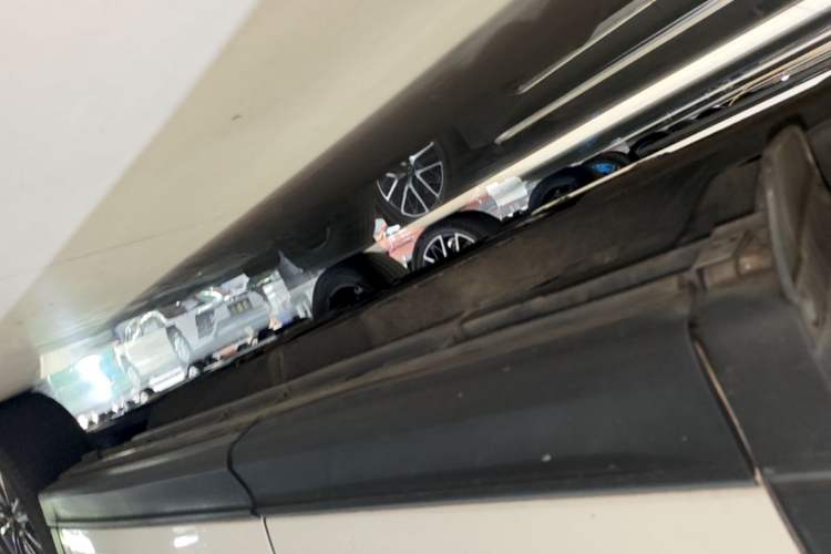Used Mazda CX-5 2020 Revised Version 2.0L Automatic Two-Wheel Drive ZhiZun Trim Right Side Sill