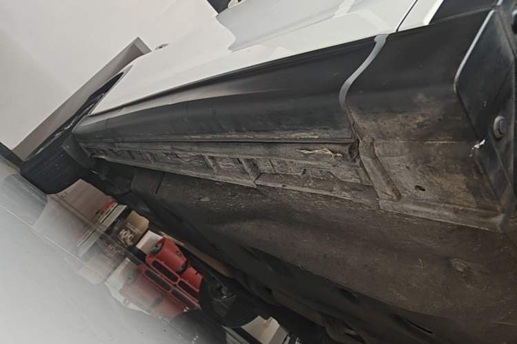 Used Mazda CX-5 2020 Revised Version 2.0L Automatic Two-Wheel Drive ZhiZun Trim Right Side Sill