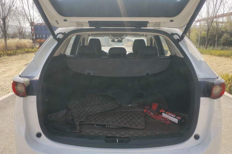 Used Mazda CX-5 2020 2.0L Automatic Two-Wheel Drive Smart Version Trunk
