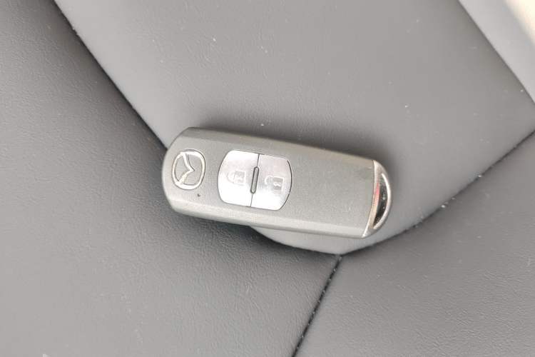 Used Mazda CX-5 2020 2.0L Automatic Two-Wheel Drive Smart Version Vehicle Key