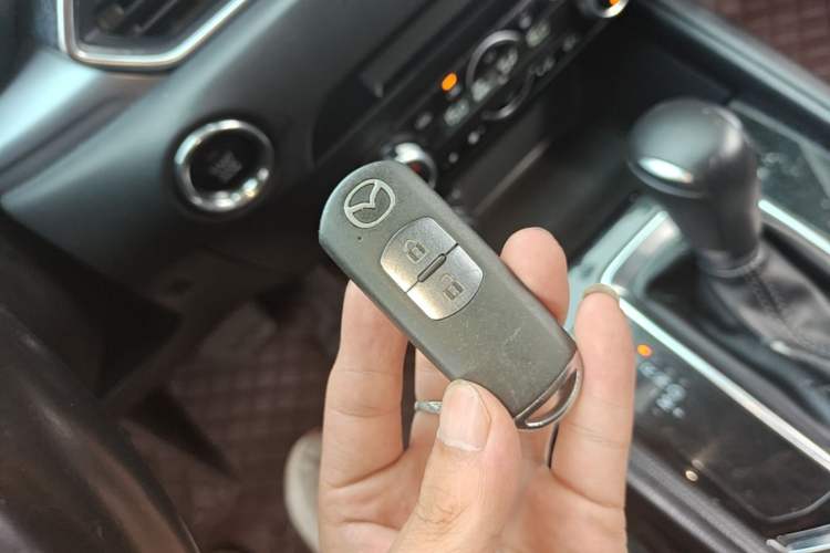 Used Mazda CX-5 2020 2.0L Automatic Two-Wheel Drive Smart Version Vehicle Key