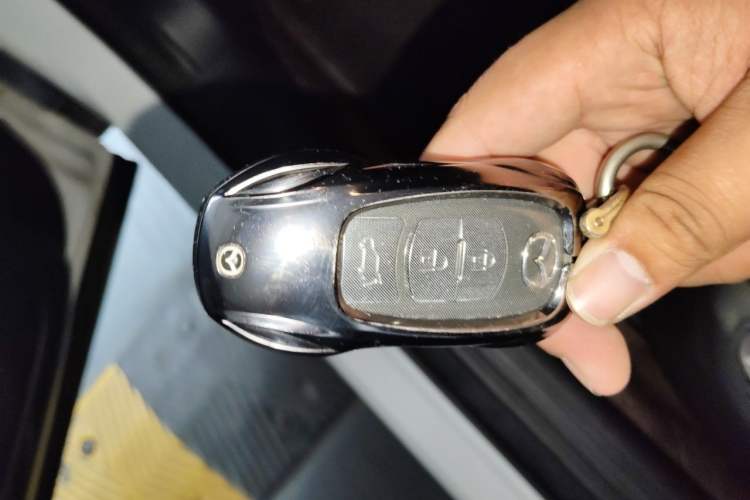 Used Mazda CX-5 2020 2.0L Automatic Two-Wheel Drive ZhiZun Version Vehicle Key