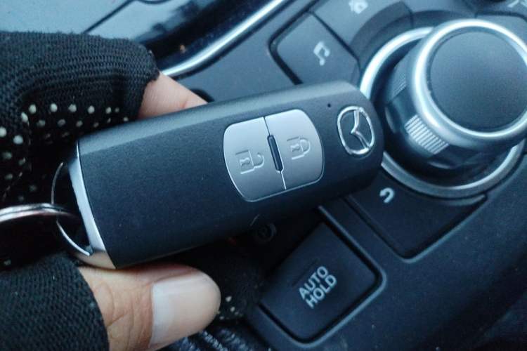 Used Mazda CX-5 2020 2.0L Automatic Two-Wheel Drive Smart Version Vehicle Key