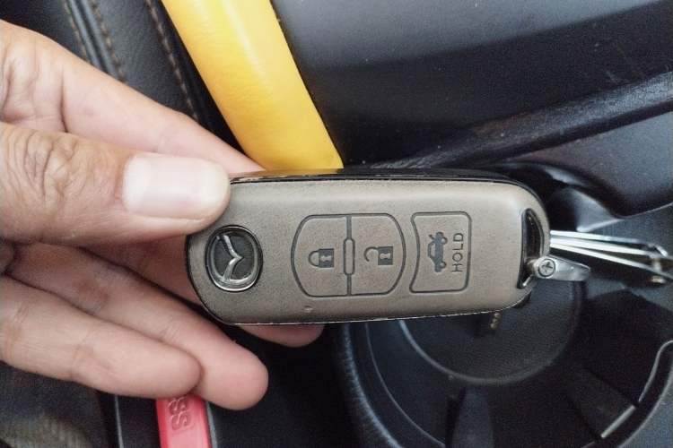 Used Mazda CX-5 2020 2.0L Automatic Two-Wheel Drive ZhiZun Version Vehicle Key