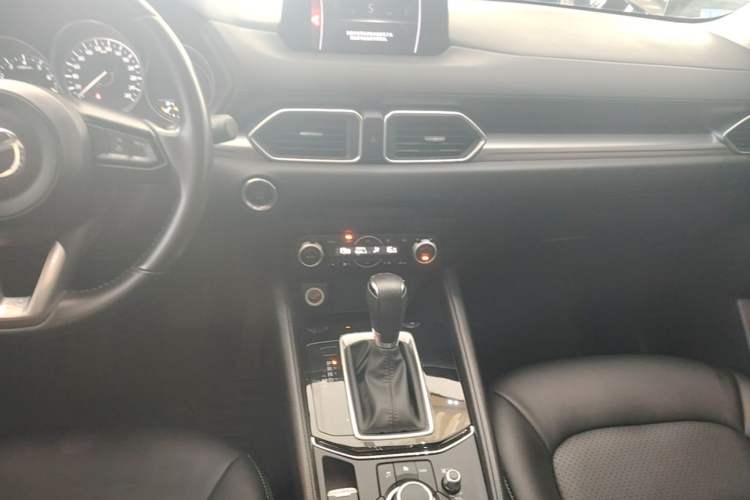Used Mazda CX-5 2021 2.0L Automatic Two-Wheel Drive Smart Version Audio And AC Panel