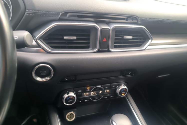 Used Mazda CX-5 2021 2.5L Automatic 4x4 Flagship Edition Audio And AC Panel