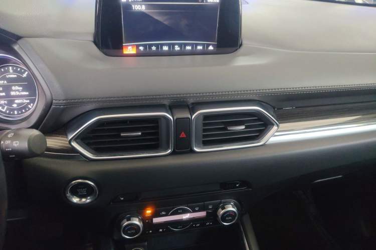 Used Mazda CX-5 2021 2.5L Automatic Two-Wheel Drive ZhiZun Version Audio And AC Panel